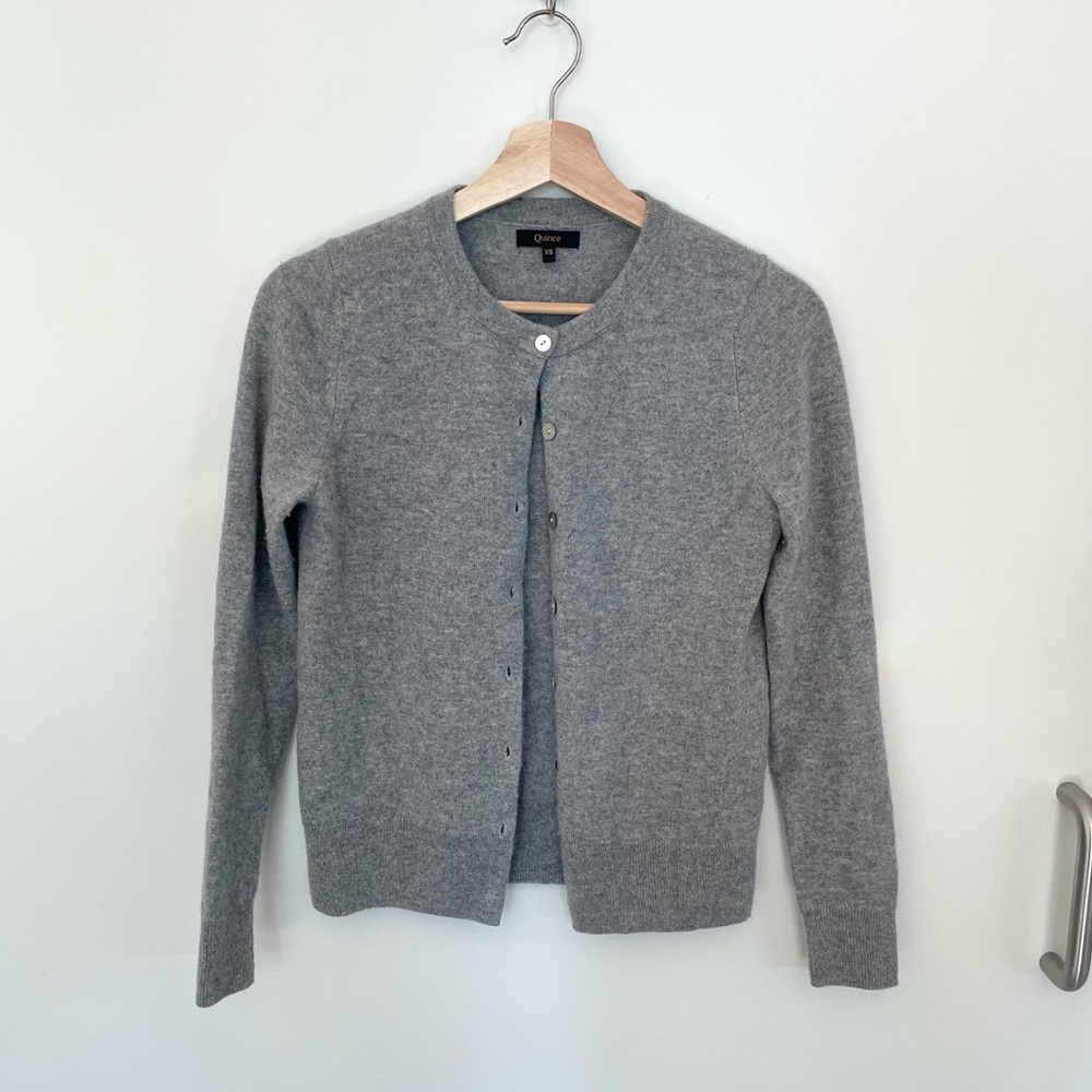 quince mongolian cashmere cardigan in heather grey